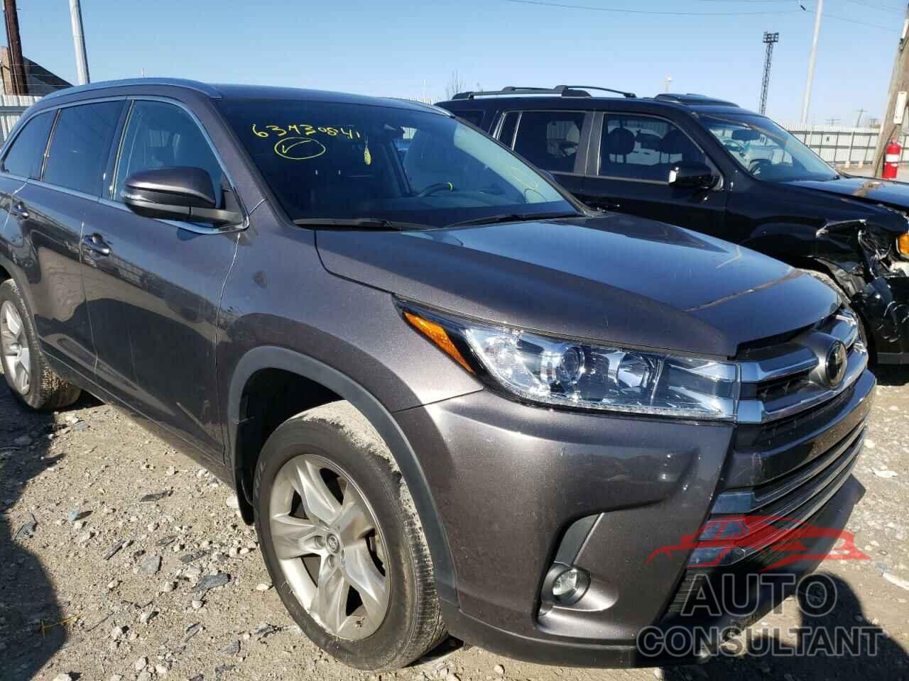 TOYOTA HIGHLANDER 2019 - 5TDDZRFH3KS961314