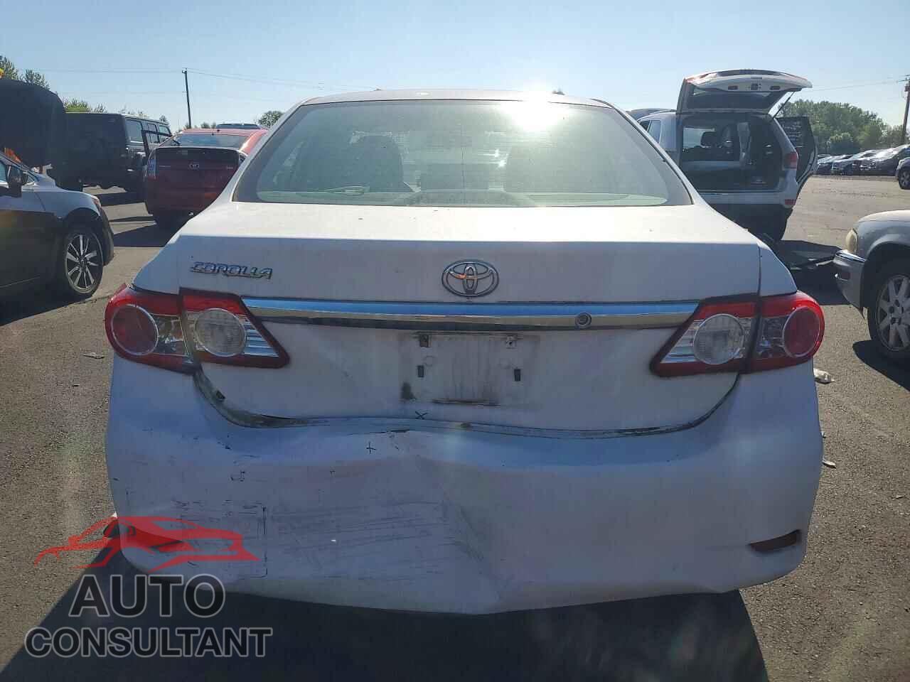 TOYOTA COROLLA 2013 - 2T1BU4EE8DC946884