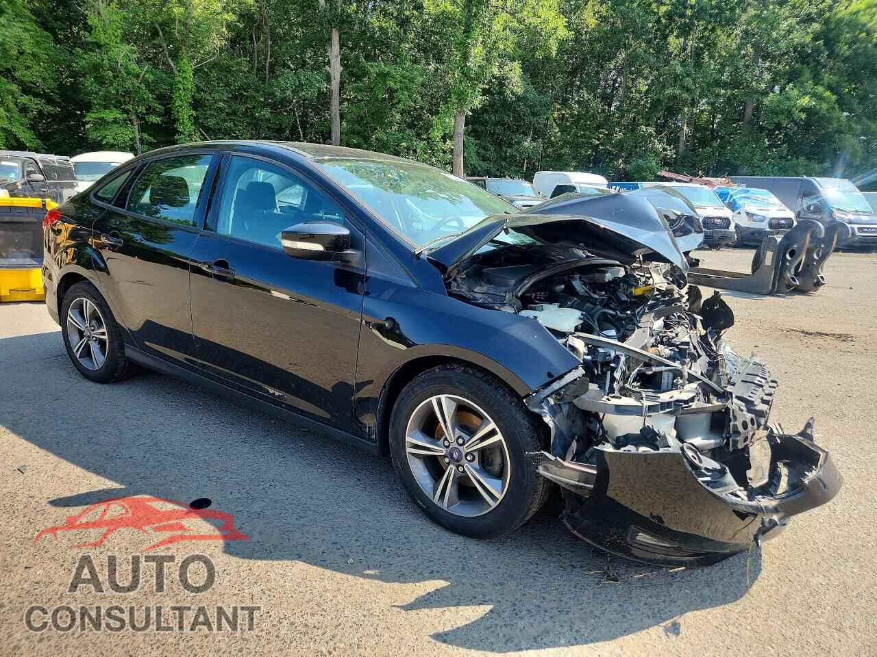 FORD FOCUS 2018 - 1FADP3FE3JL200345