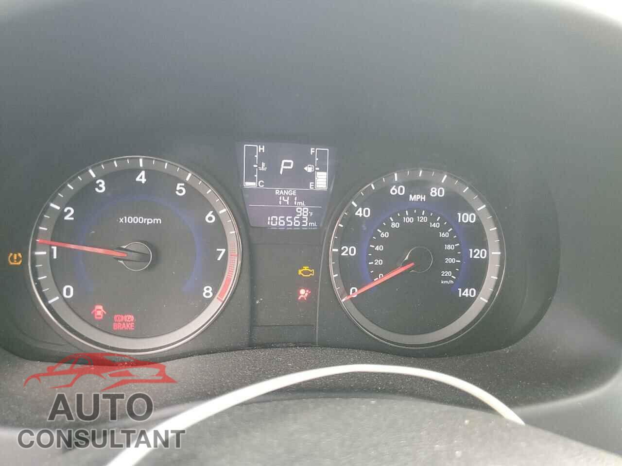 HYUNDAI ACCENT 2017 - KMHCT5AE8HU329198