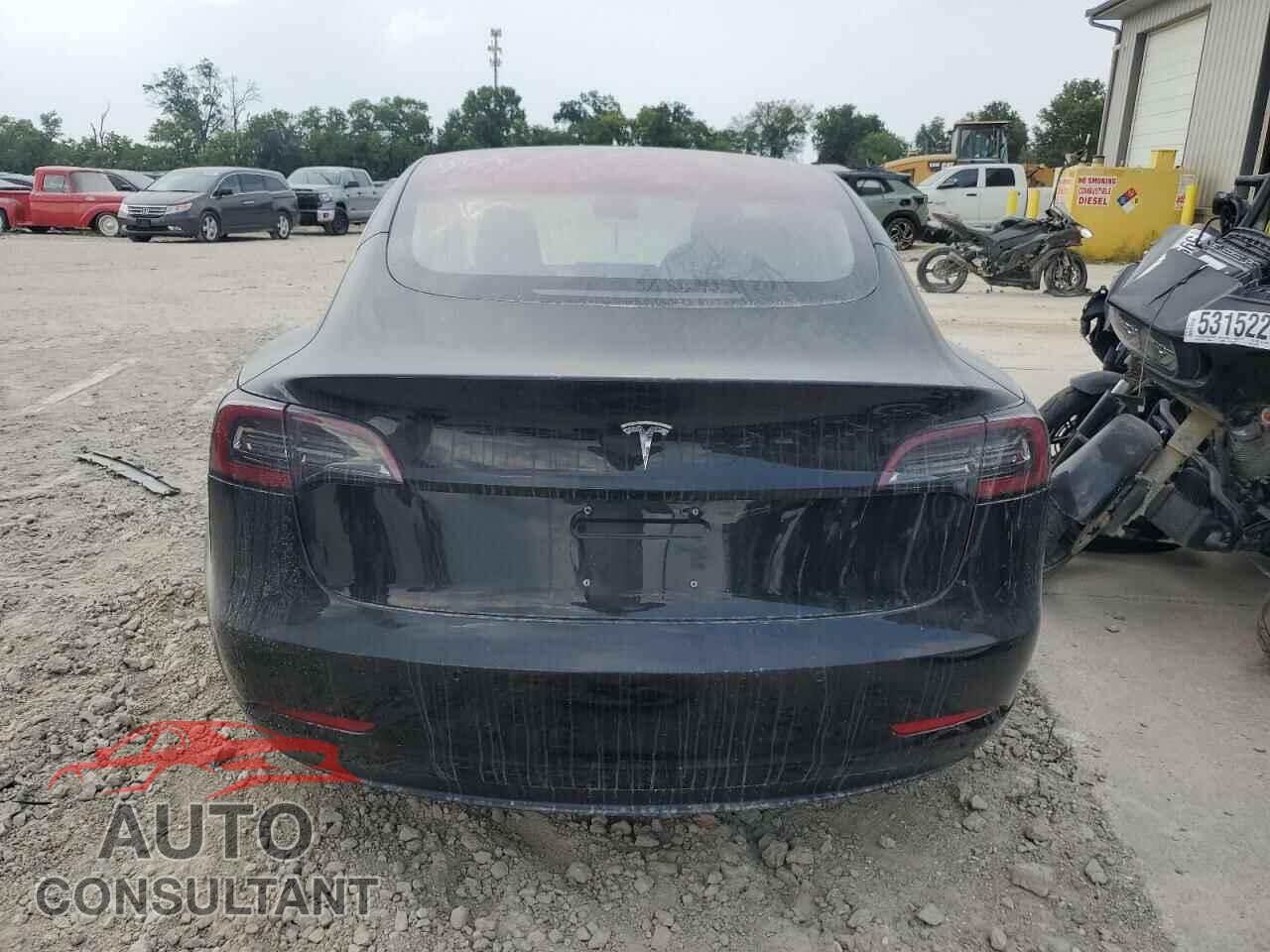 TESLA MODEL 3 2018 - 5YJ3E1EA0JF018572