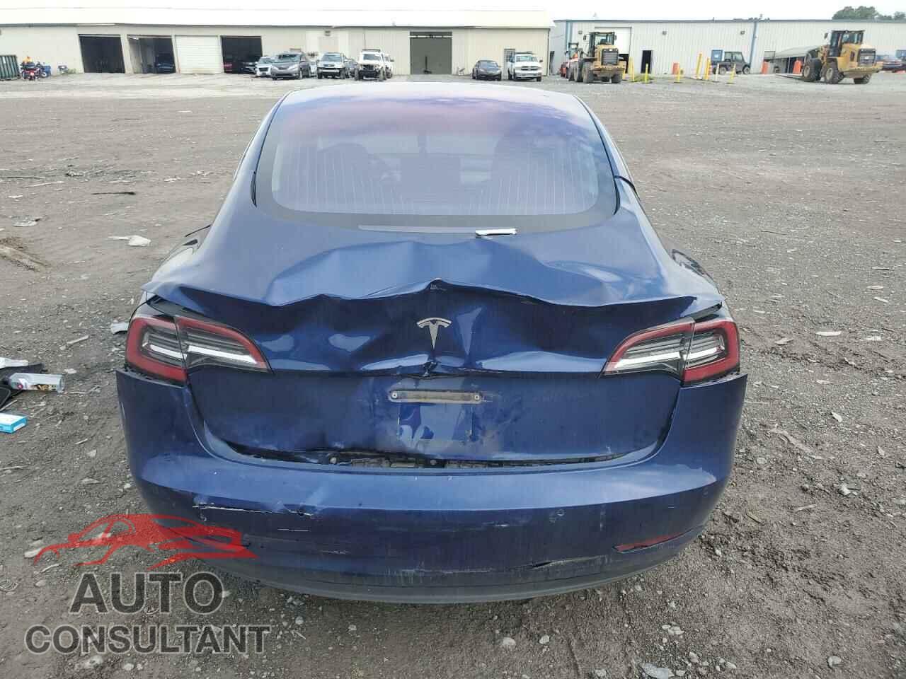 TESLA MODEL 3 2018 - 5YJ3E1EA0JF033380
