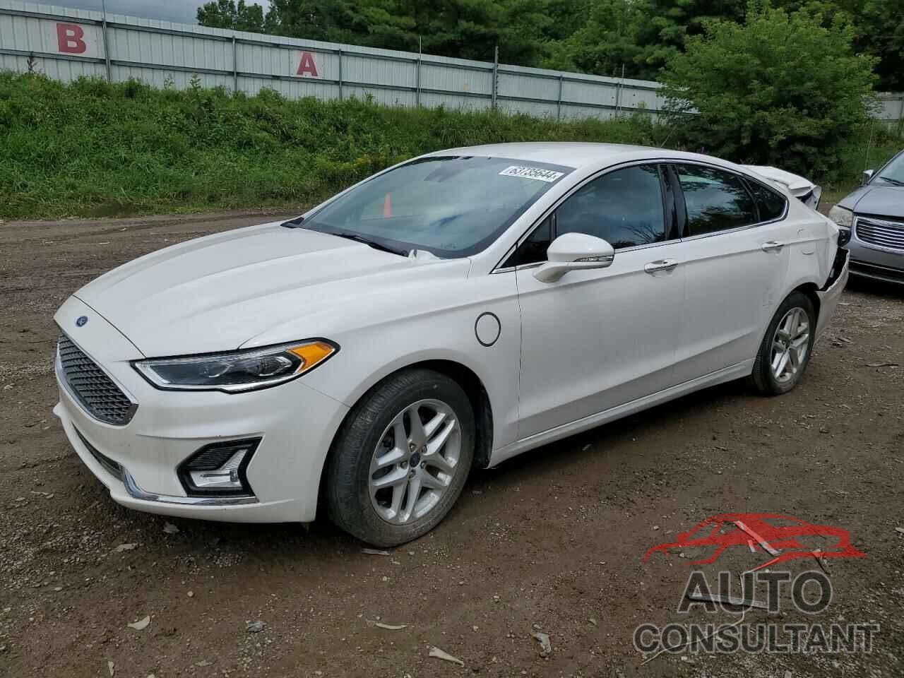 FORD FUSION 2019 - 3FA6P0SU2KR185179