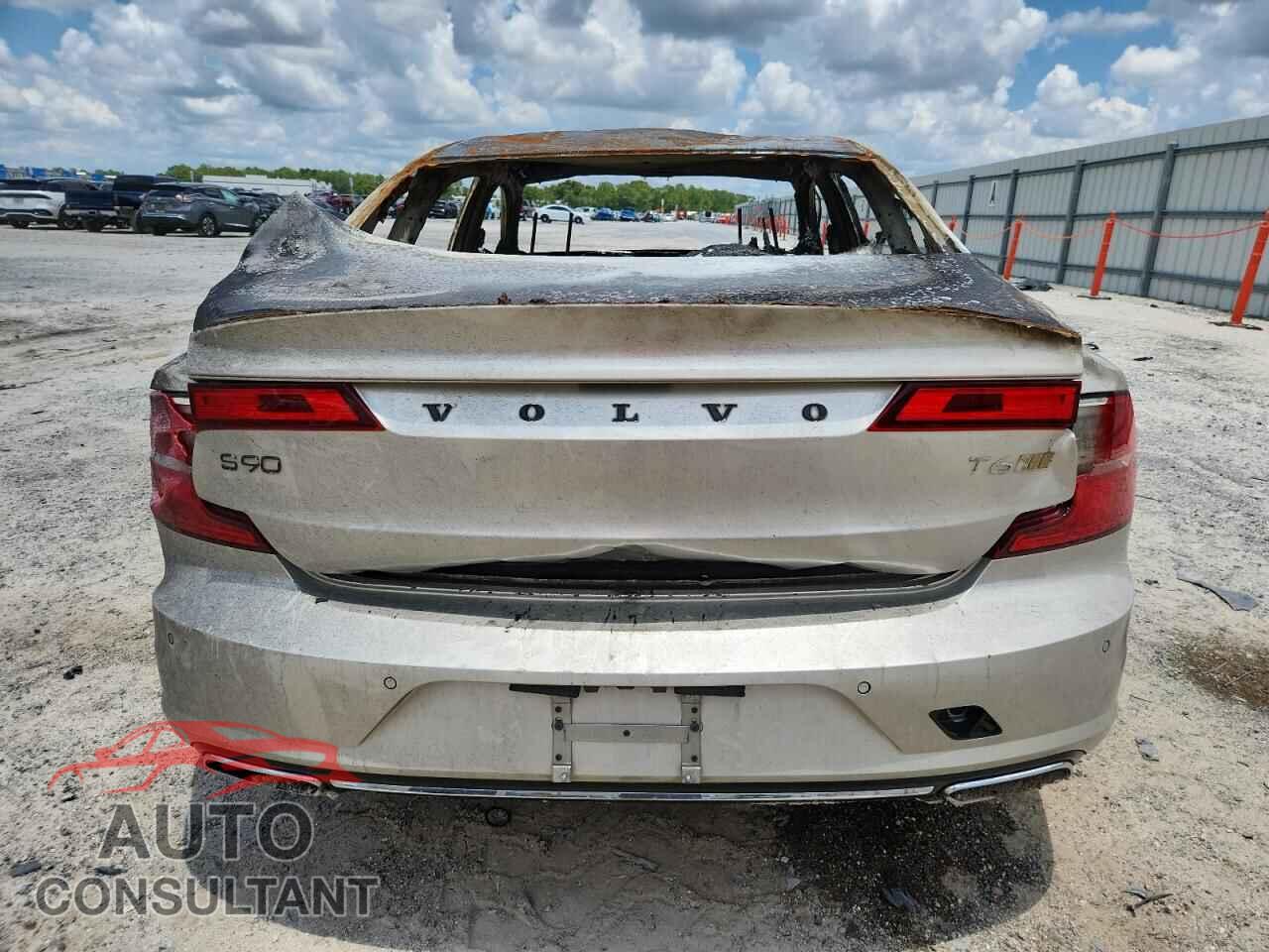 VOLVO S90 2017 - YV1A22ML5H1003376
