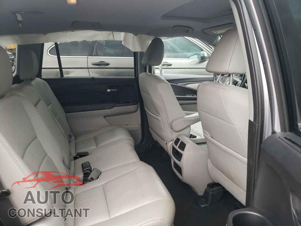 HONDA PILOT 2019 - 5FNYF6H53KB100313
