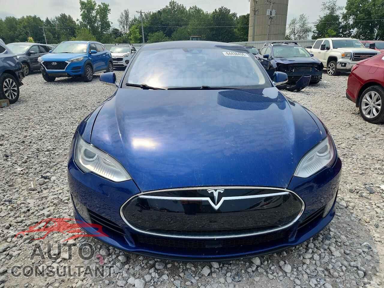 TESLA MODEL S 2015 - 5YJSA1E25FF116147