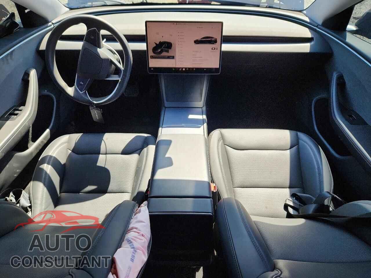 TESLA MODEL 3 2025 - 5YJ3E1EA2SF058508