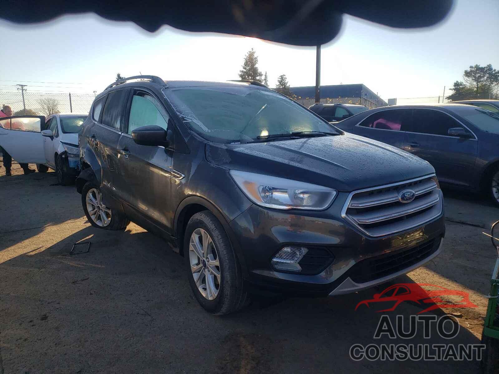 FORD ESCAPE 2018 - 1FMCU0GD4JUD18669