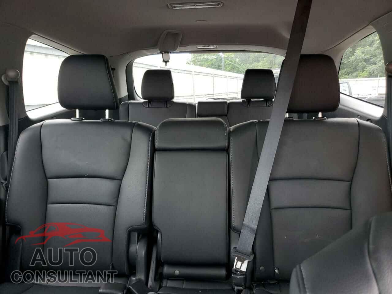 HONDA PILOT 2020 - 5FNYF5H52LB017029