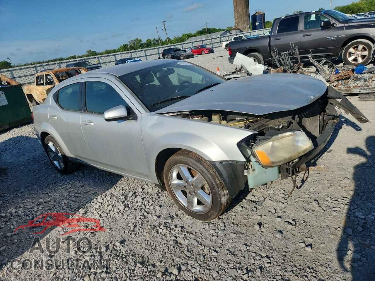 DODGE AVENGER 2011 - 1B3BD2FB4BN524521