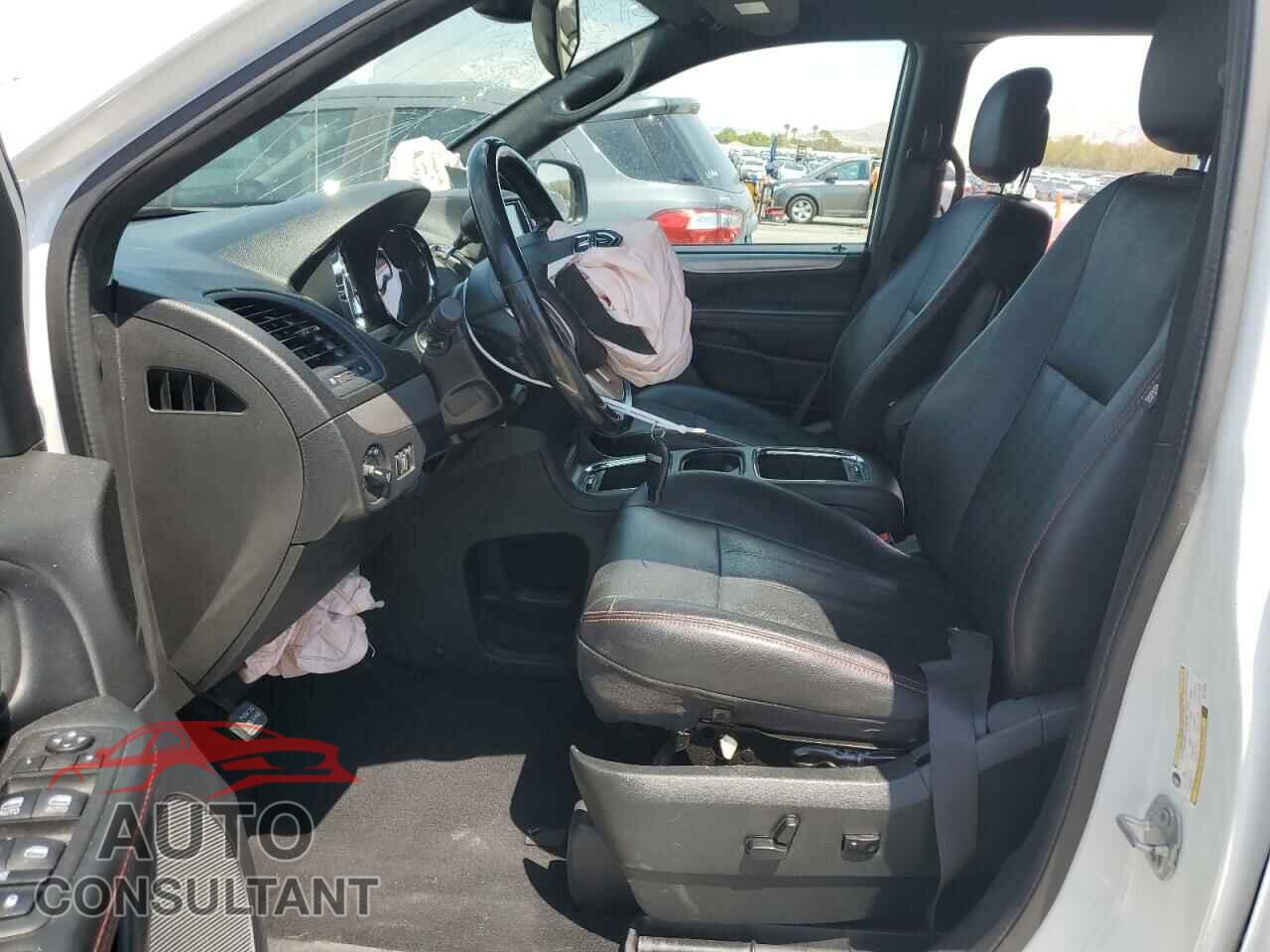 DODGE CARAVAN 2019 - 2C4RDGEG2KR718393