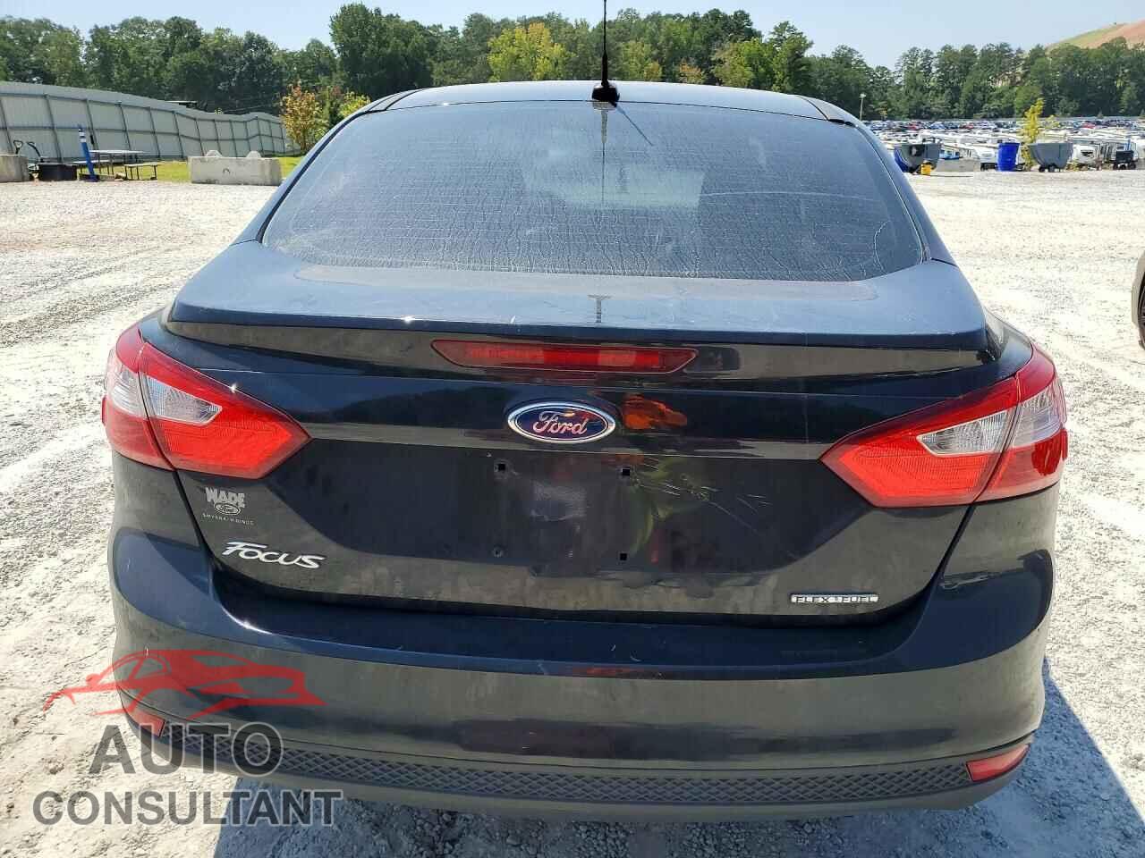 FORD FOCUS 2013 - 1FADP3E27DL120977