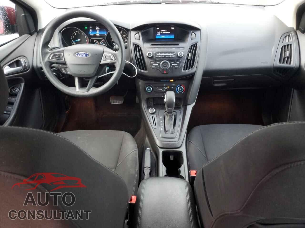 FORD FOCUS 2017 - 1FADP3F21HL243582