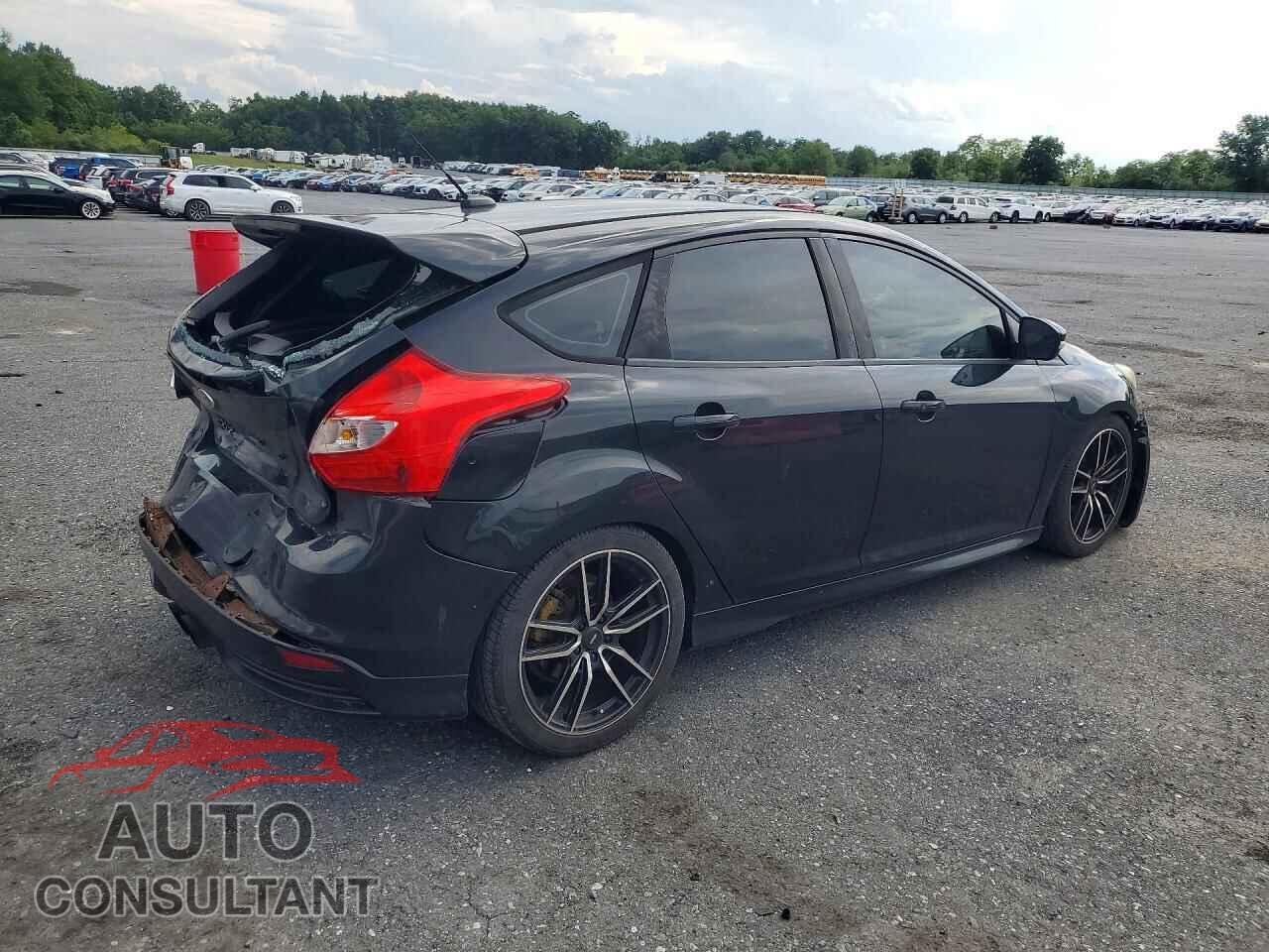 FORD FOCUS 2014 - 1FADP3L90EL212210