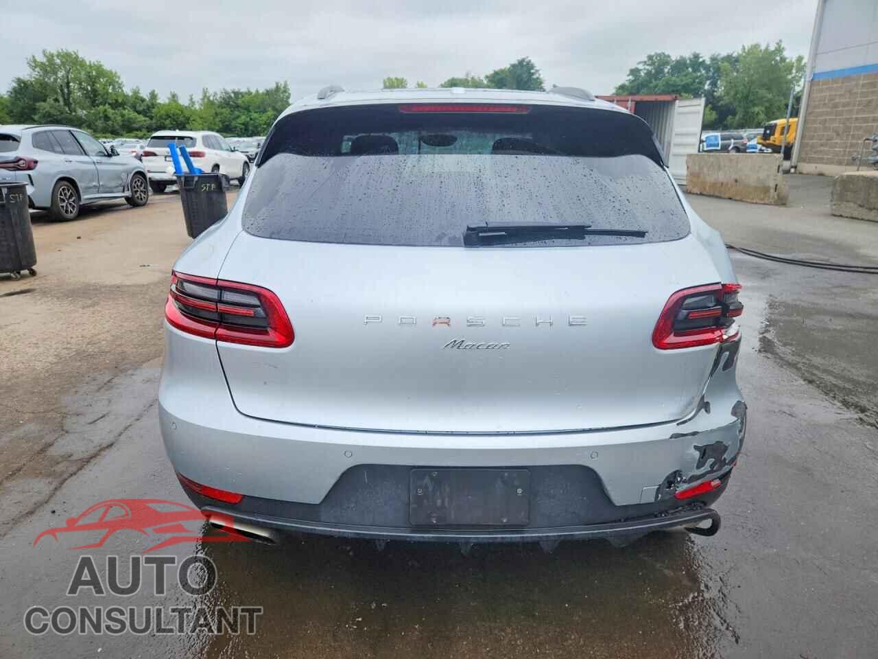 PORSCHE MACAN 2017 - WP1AA2A56HLB01043
