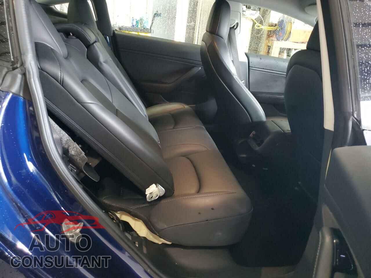 TESLA MODEL 3 2018 - 5YJ3E1EB3JF115192