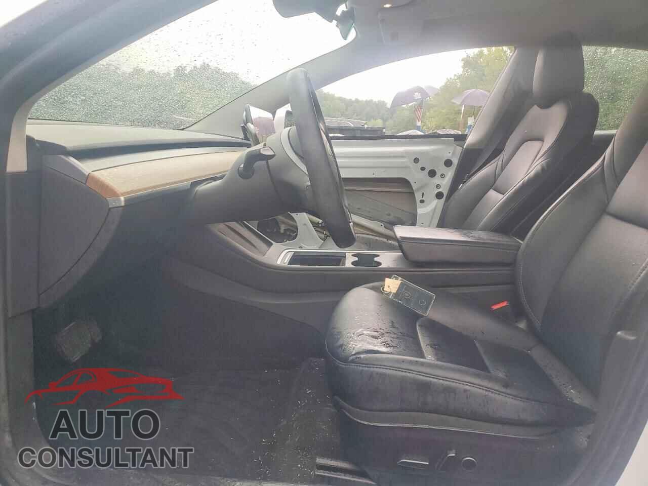 TESLA MODEL 3 2021 - 5YJ3E1EA9MF851453