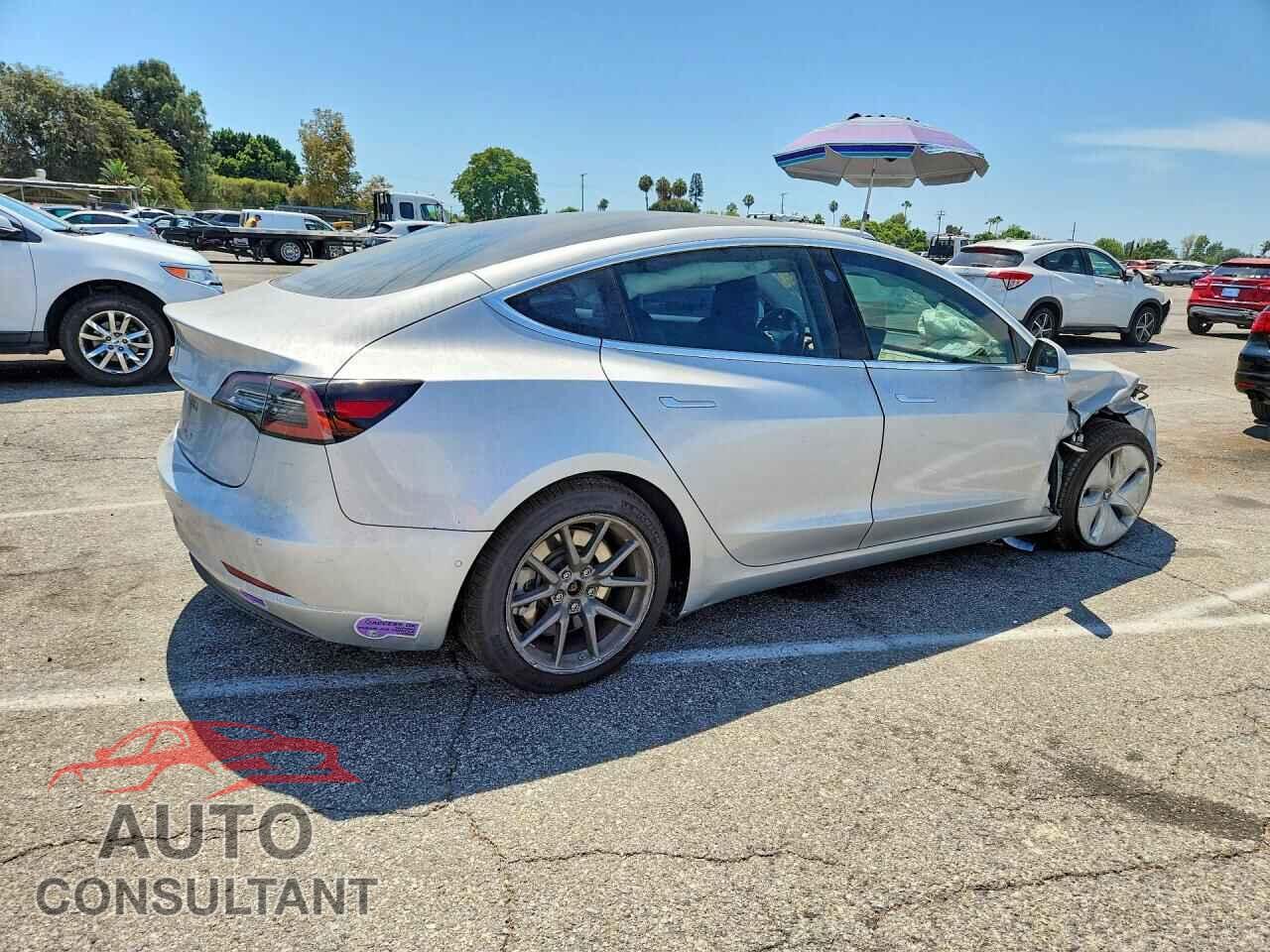 TESLA MODEL 3 2018 - 5YJ3E1EA4JF095347