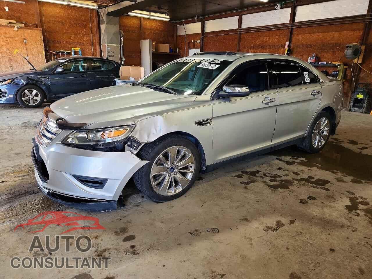 FORD TAURUS 2010 - 1FAHP2FW5AG113883