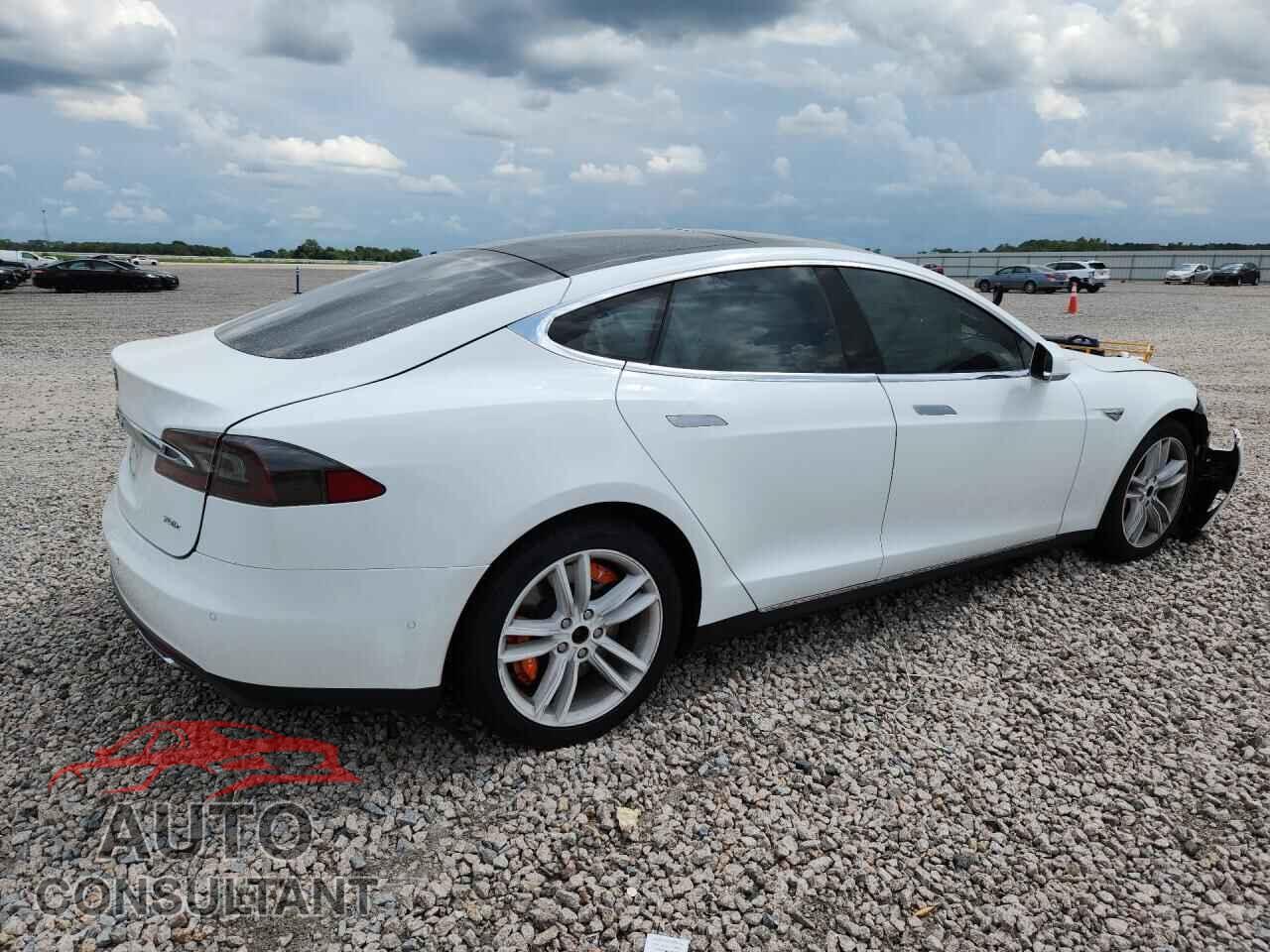 TESLA MODEL S 2015 - 5YJSA1E2XFF109467