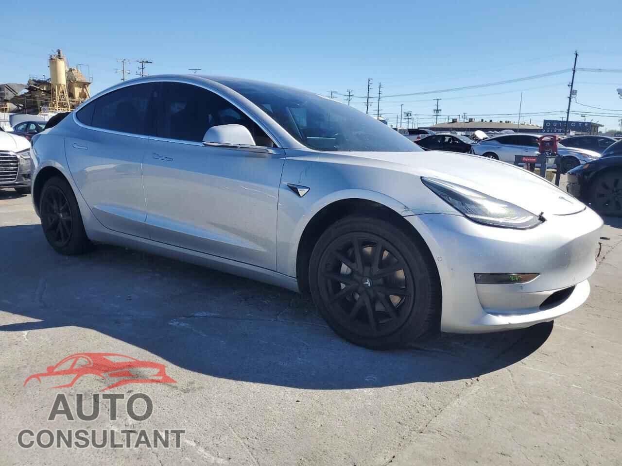 TESLA MODEL 3 2018 - 5YJ3E1EA8JF043963