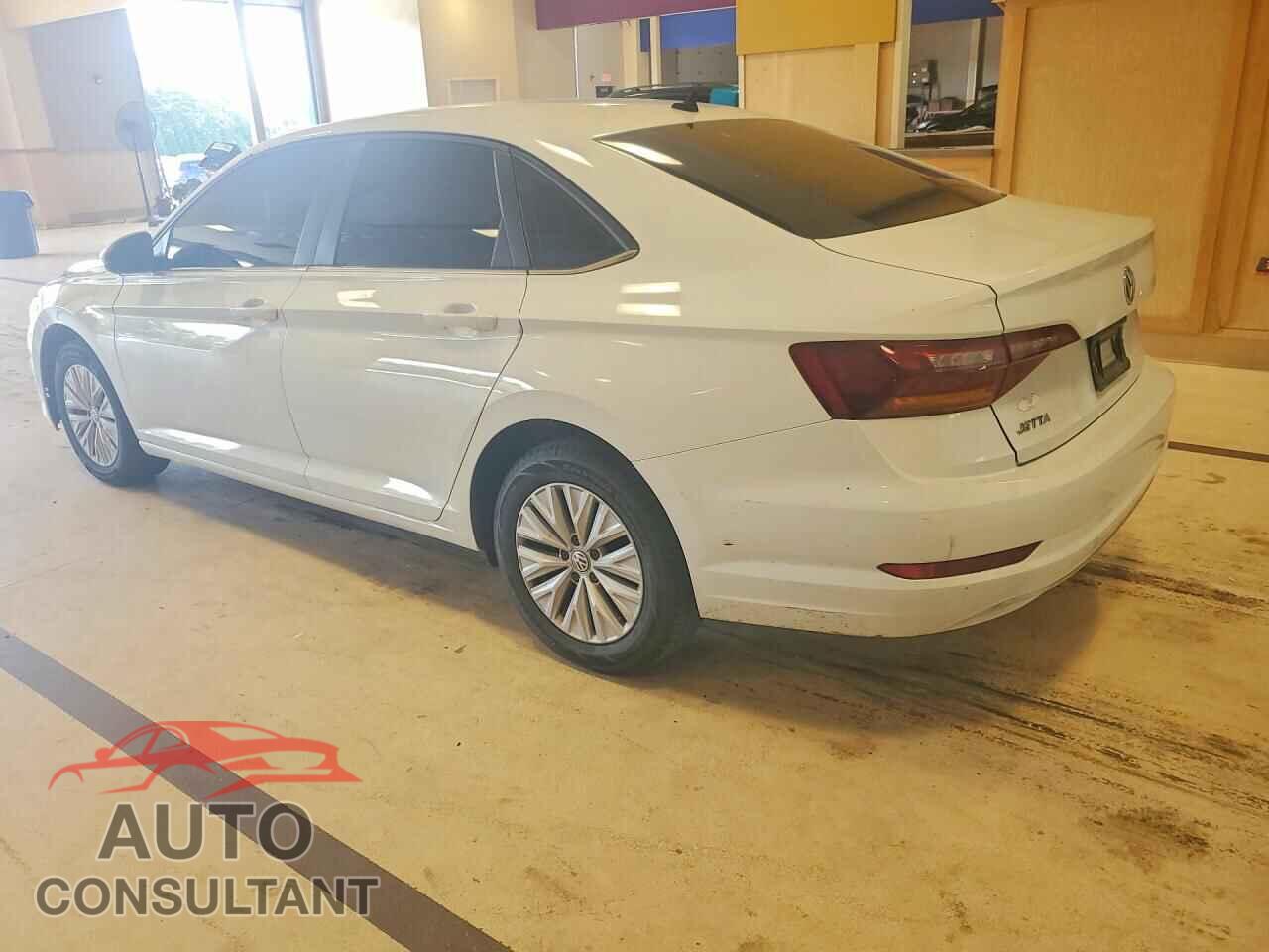 VOLKSWAGEN JETTA 2019 - 3VWC57BU3KM213903