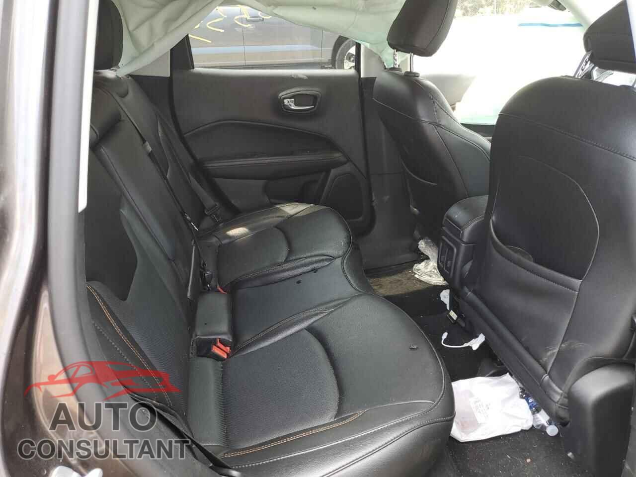 JEEP COMPASS 2020 - 3C4NJDCB6LT156431