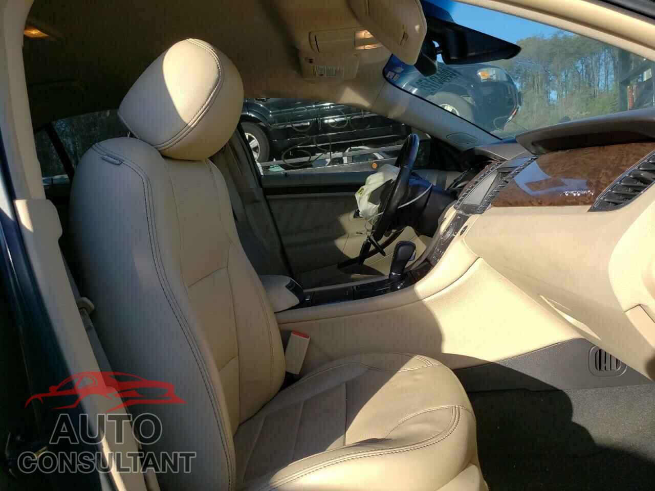 FORD TAURUS 2017 - 1FAHP2F82HG128160