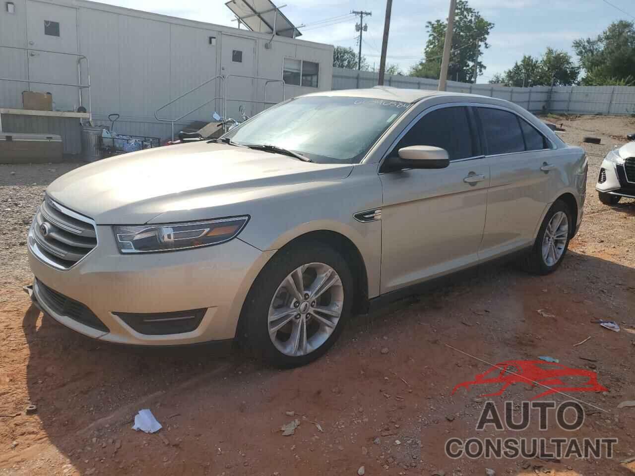 FORD TAURUS 2018 - 1FAHP2E89JG105210