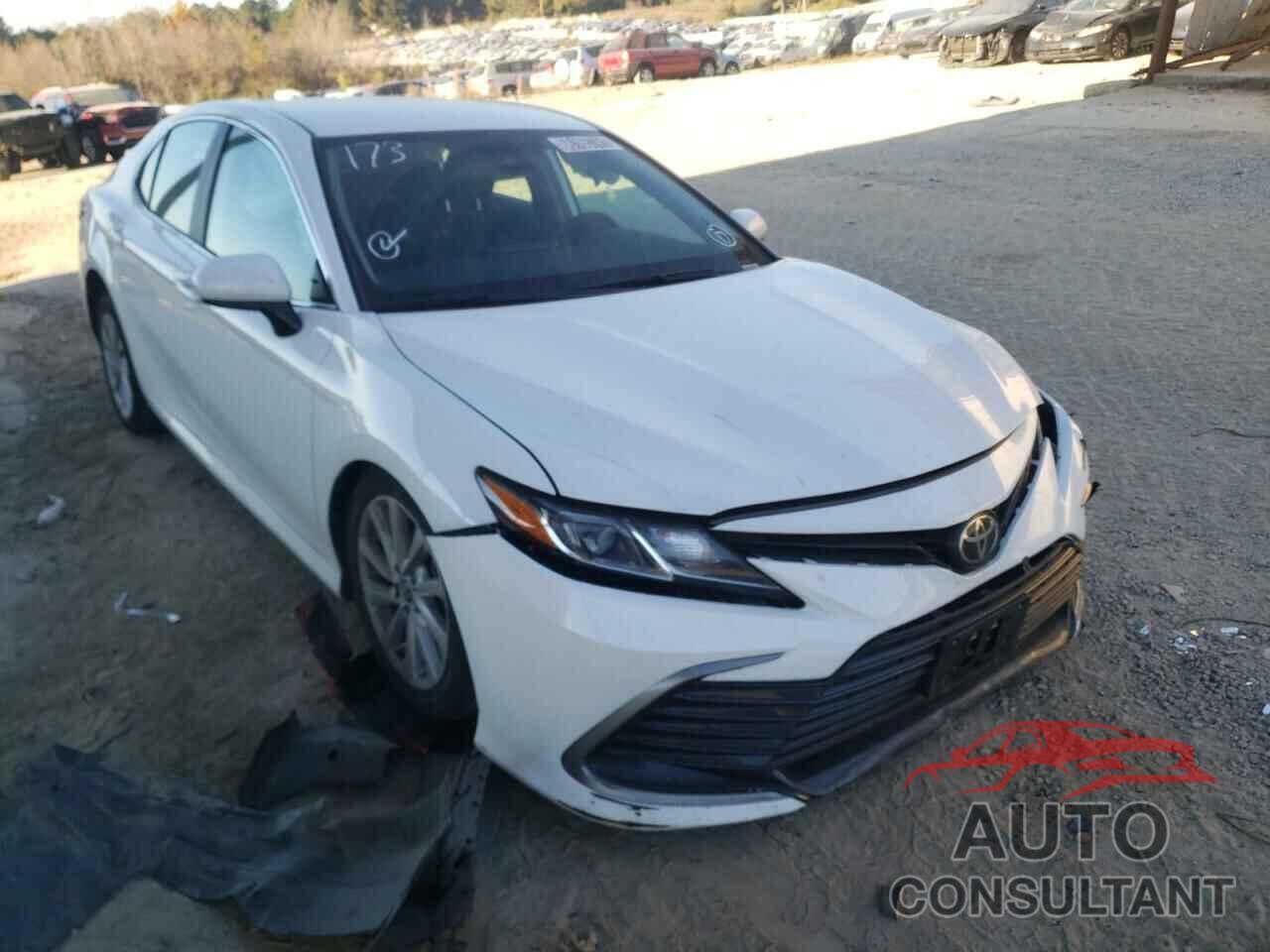 TOYOTA CAMRY 2021 - 4T1C11AK4MU529686