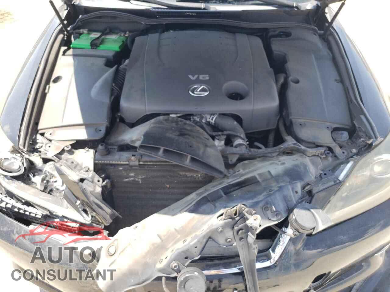 LEXUS IS 2011 - JTHFF2C24B2520516