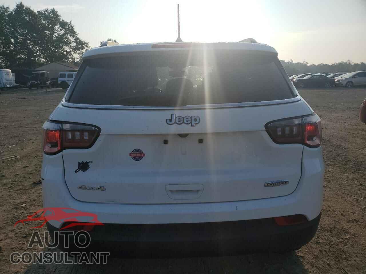 JEEP COMPASS 2018 - 3C4NJDBB3JT481262