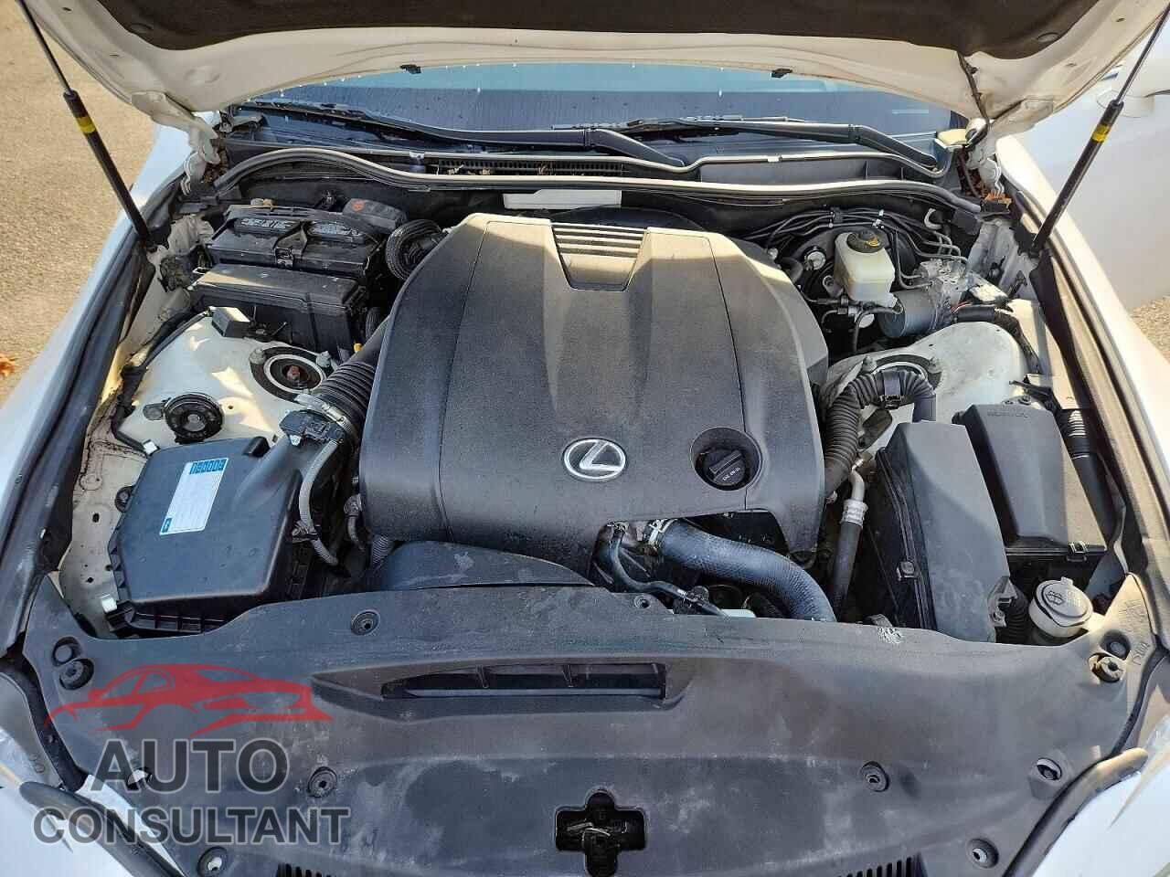 LEXUS IS 2015 - JTHCF1D25F5015990