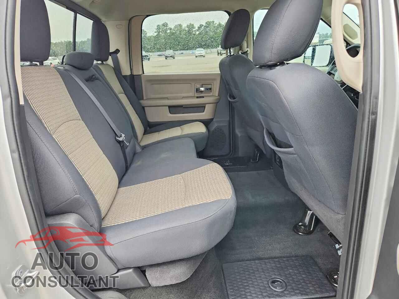 DODGE RAM 1500 2012 - 1C6RD7LP2CS151144