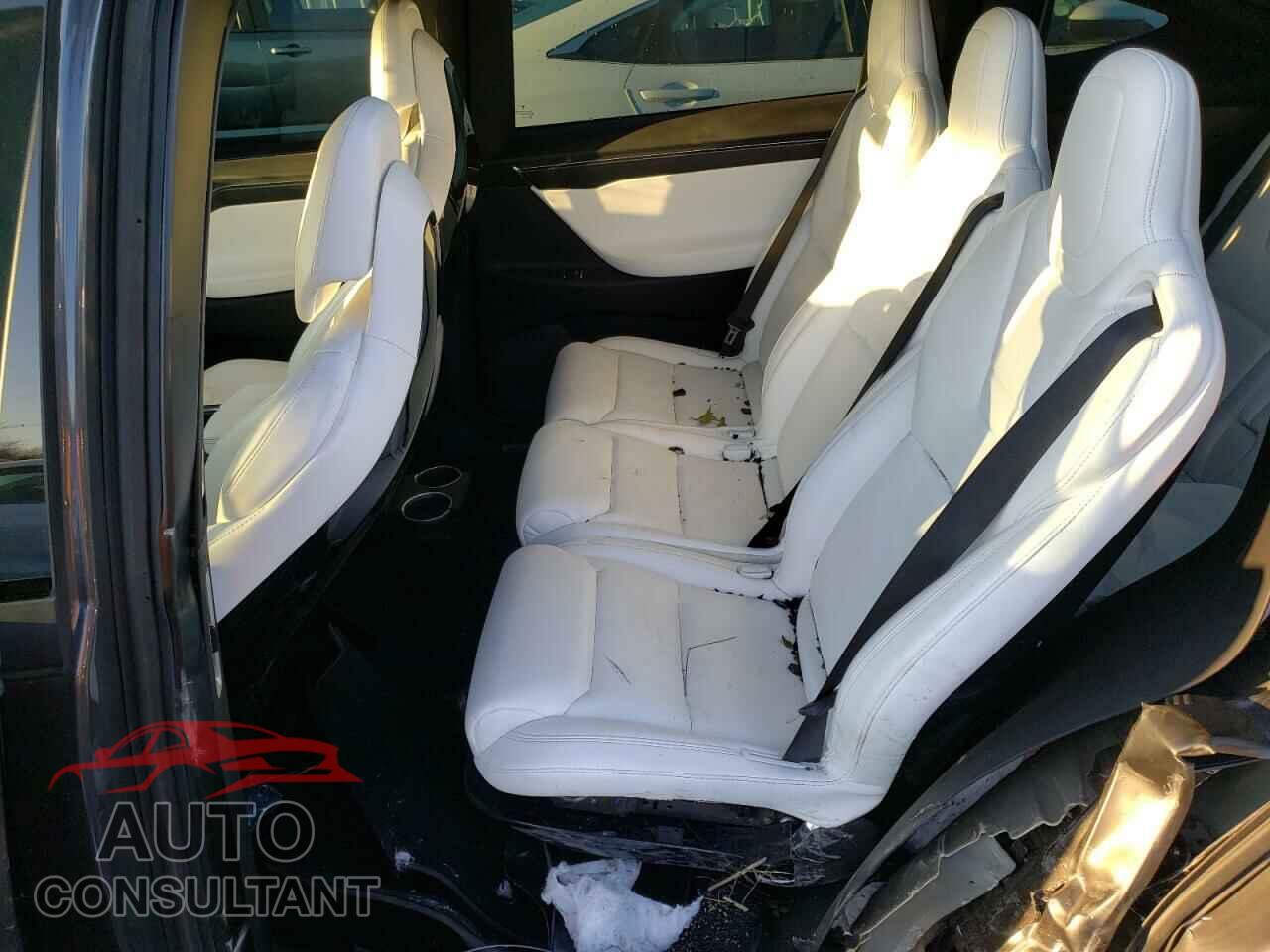 TESLA MODEL X 2016 - 5YJXCAE29GF006512