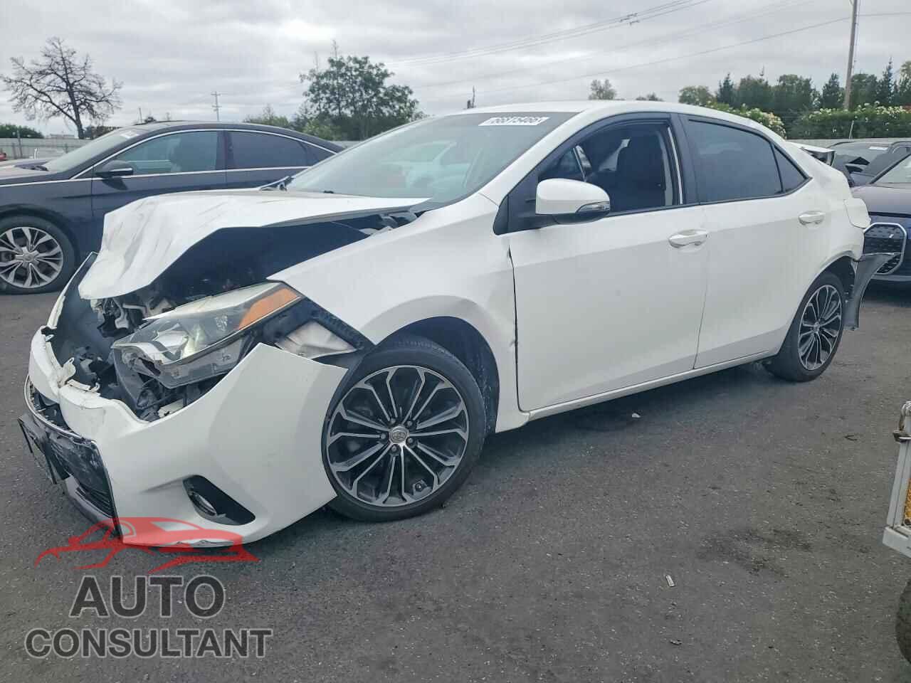 TOYOTA COROLLA 2015 - 2T1BURHEXFC278372