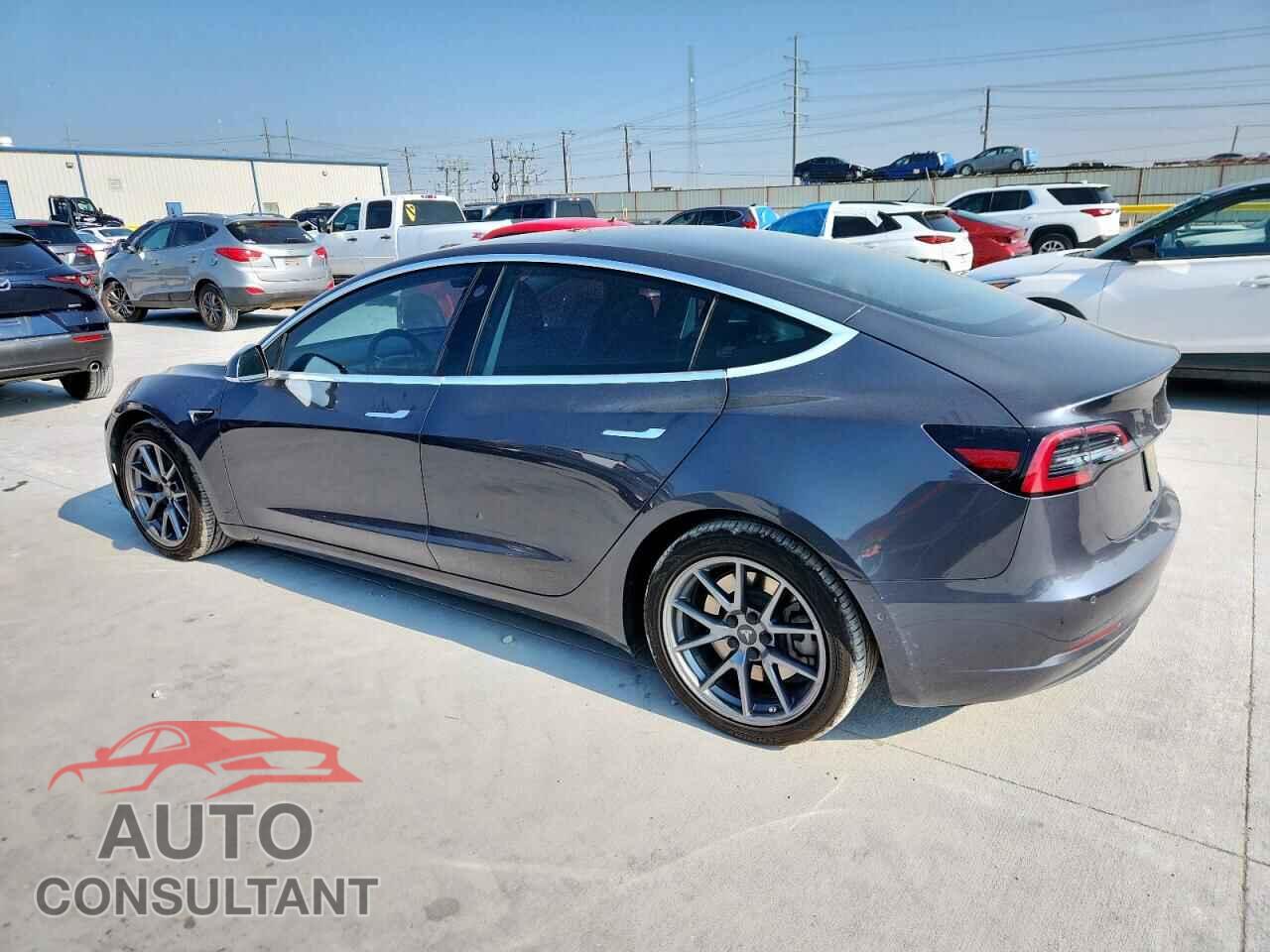 TESLA MODEL 3 2019 - 5YJ3E1EB4KF209907