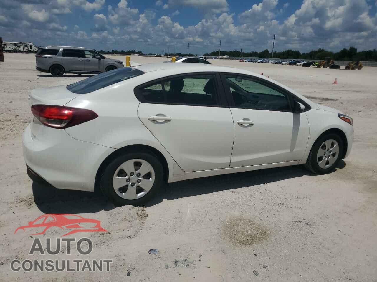 KIA FORTE 2017 - 3KPFK4A79HE018202