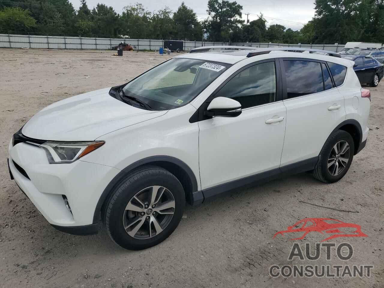 TOYOTA RAV4 2017 - JTMRFREV0HD211671