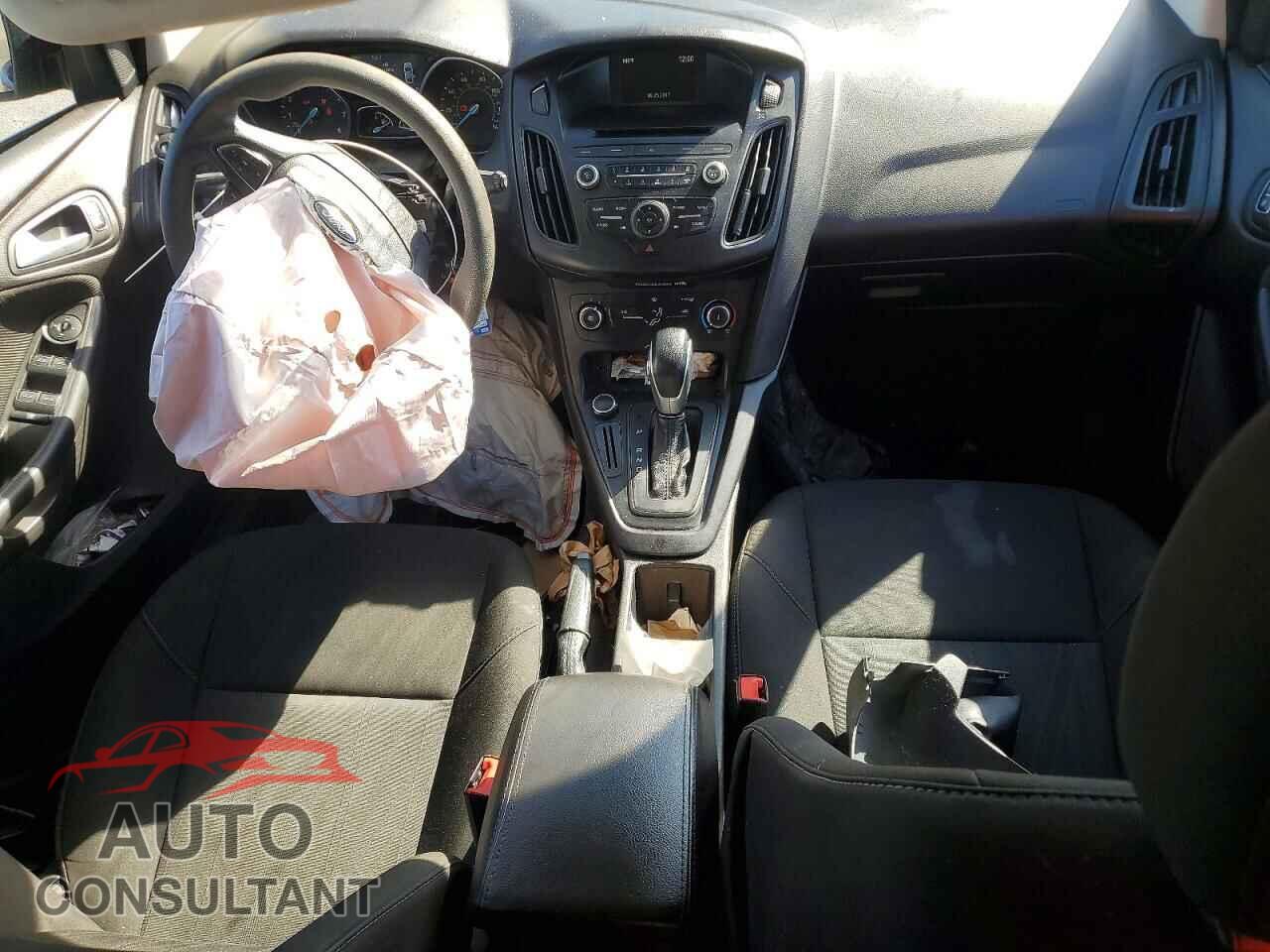 FORD FOCUS 2017 - 1FADP3K22HL297687