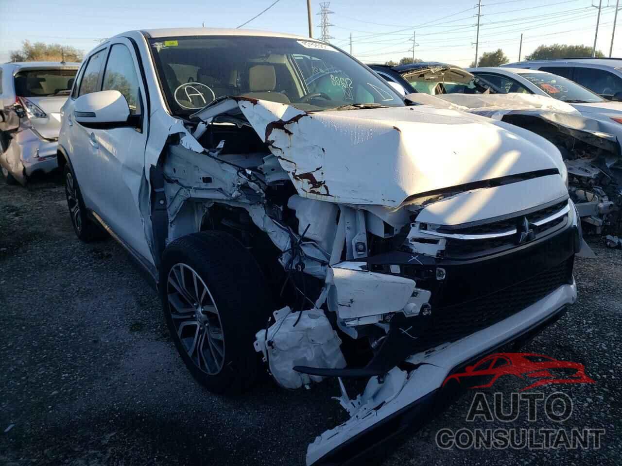 MITSUBISHI OUTLANDER 2018 - JA4AP3AU9JU010078