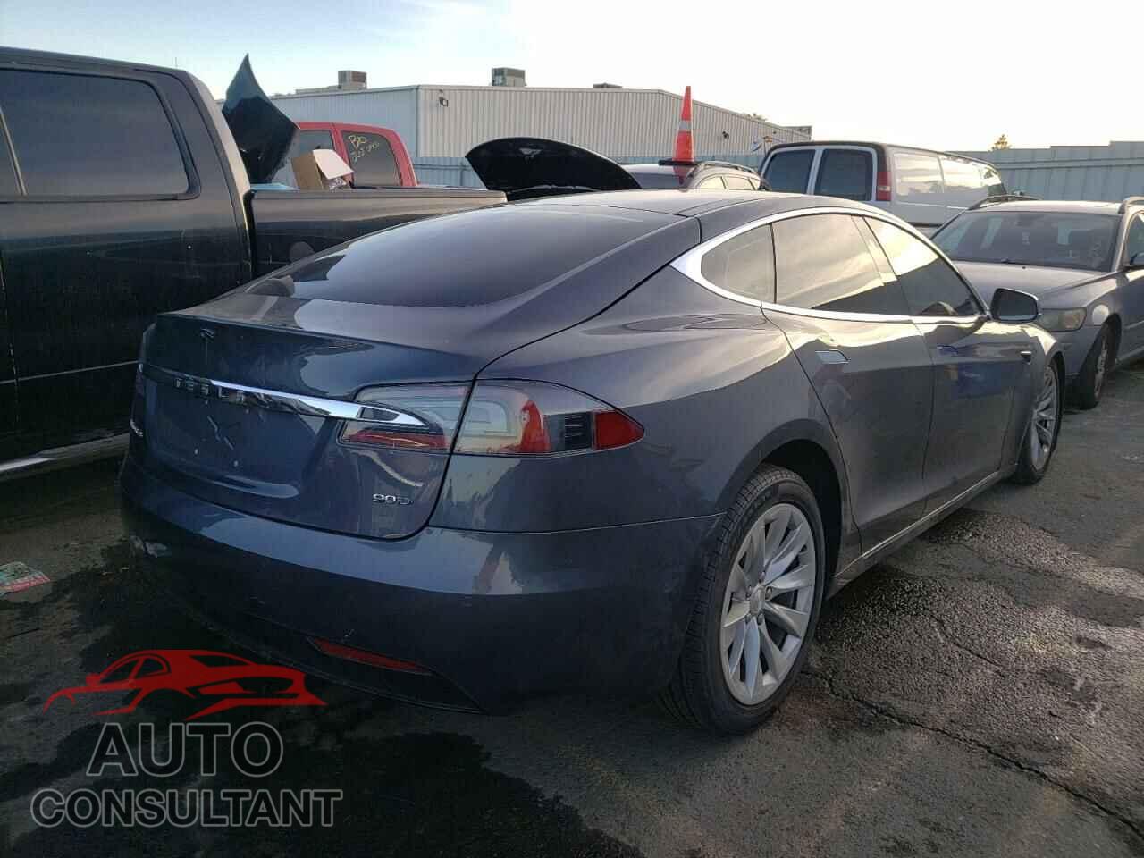 TESLA MODEL S 2017 - 5YJSA1E22HF183761
