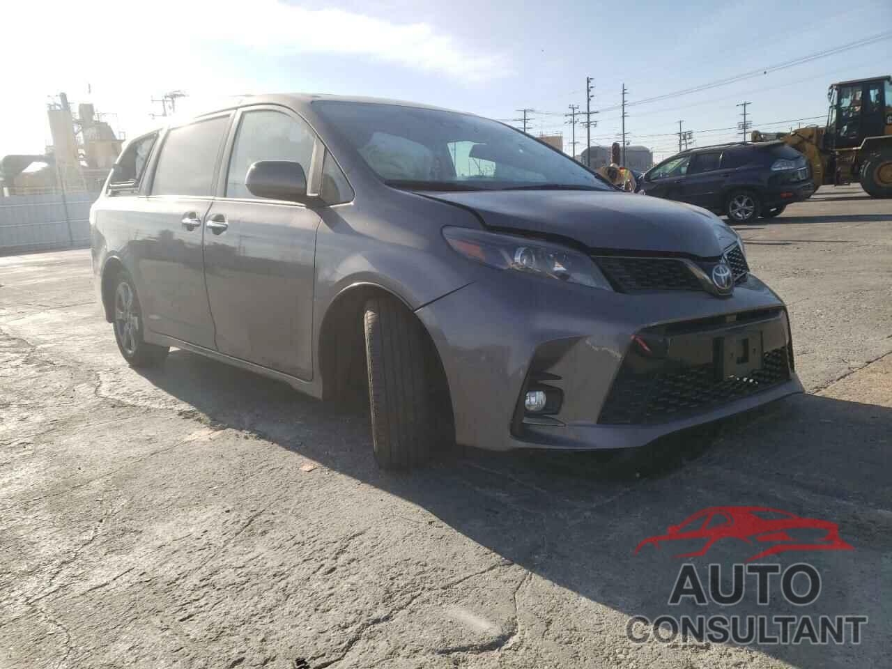 TOYOTA SIENNA 2018 - 5TDXZ3DCXJS944803