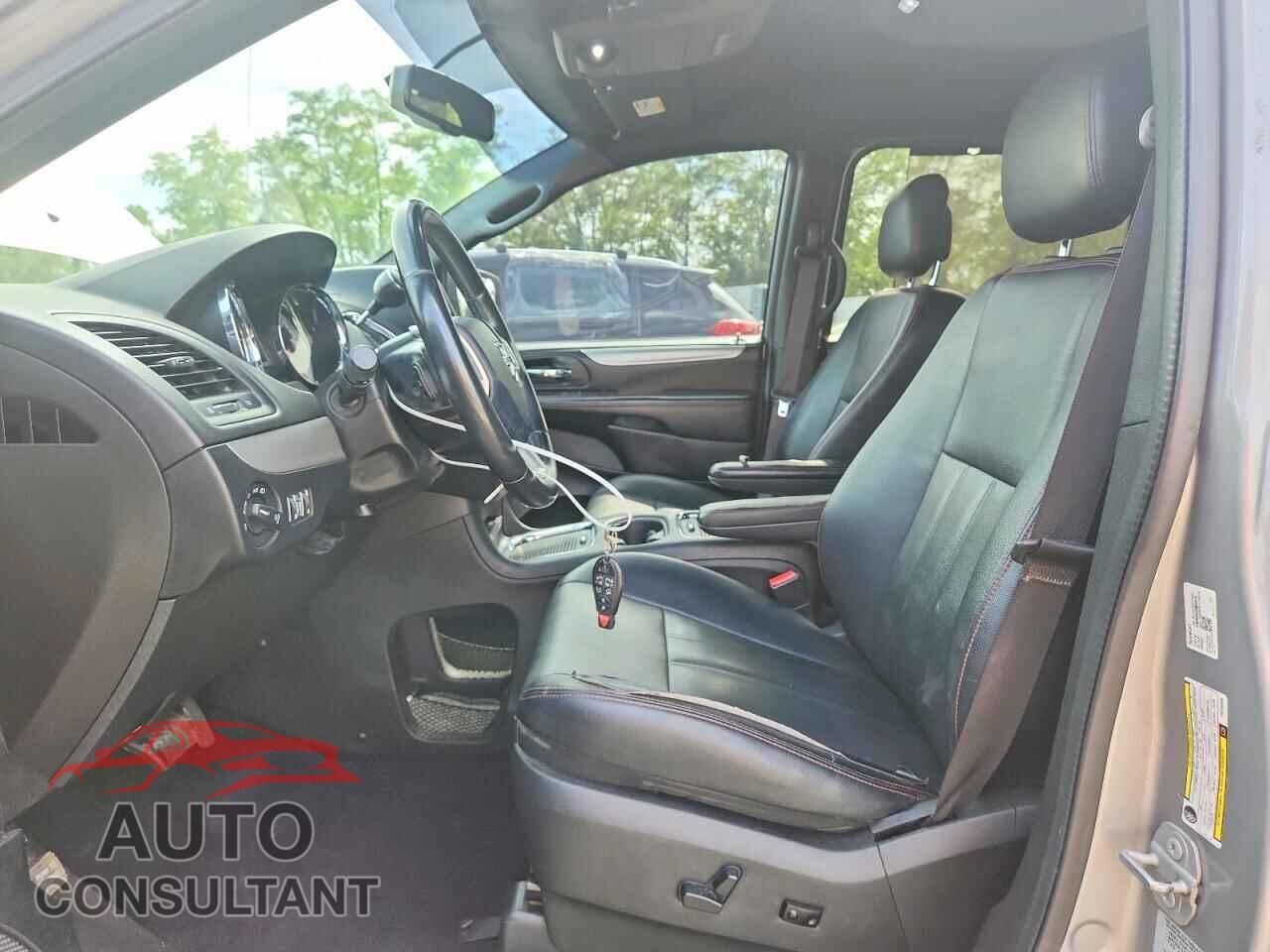 DODGE CARAVAN 2017 - 2C4RDGEGXHR750968
