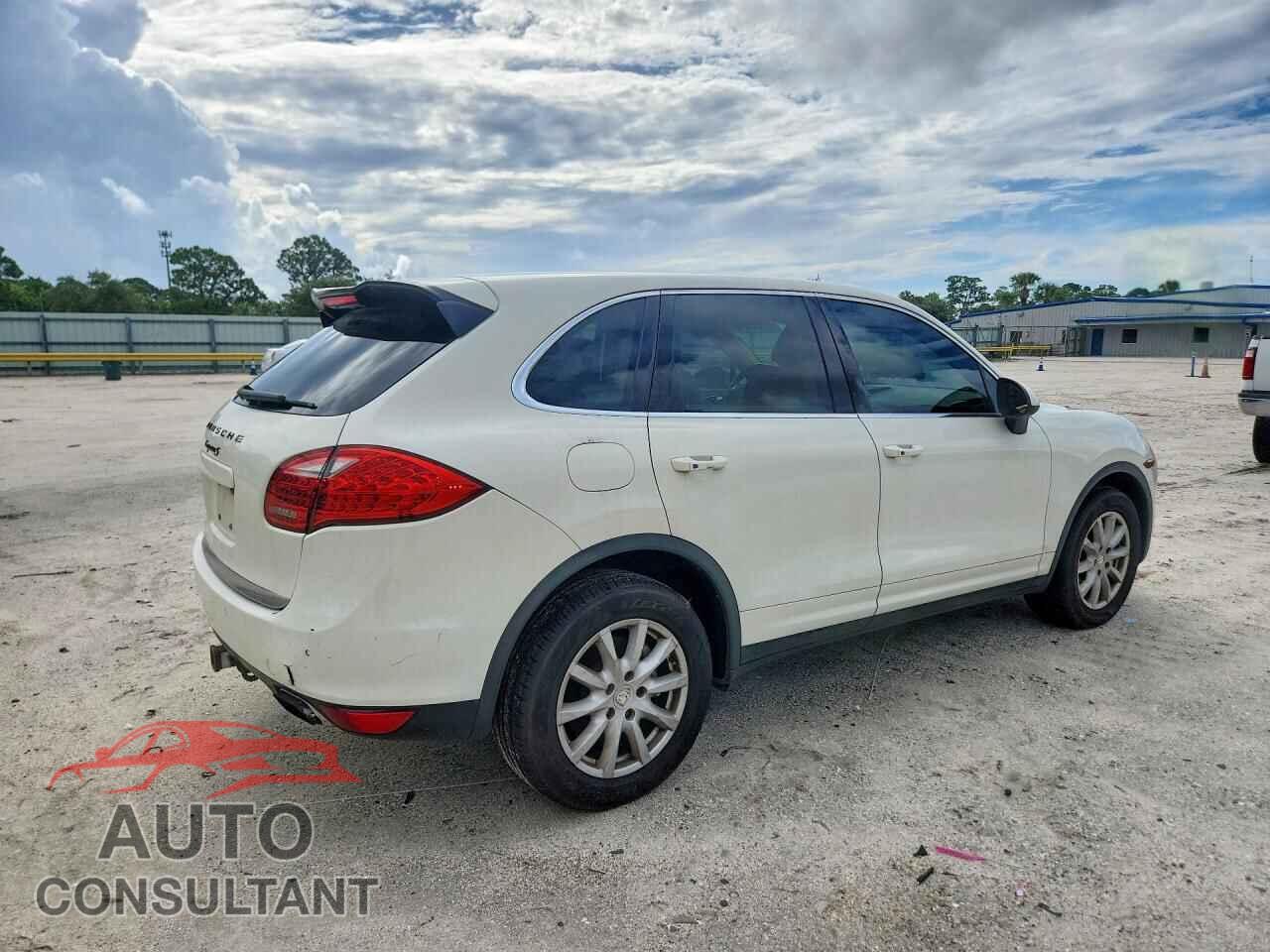 PORSCHE CAYENNE 2011 - WP1AB2A20BLA47586