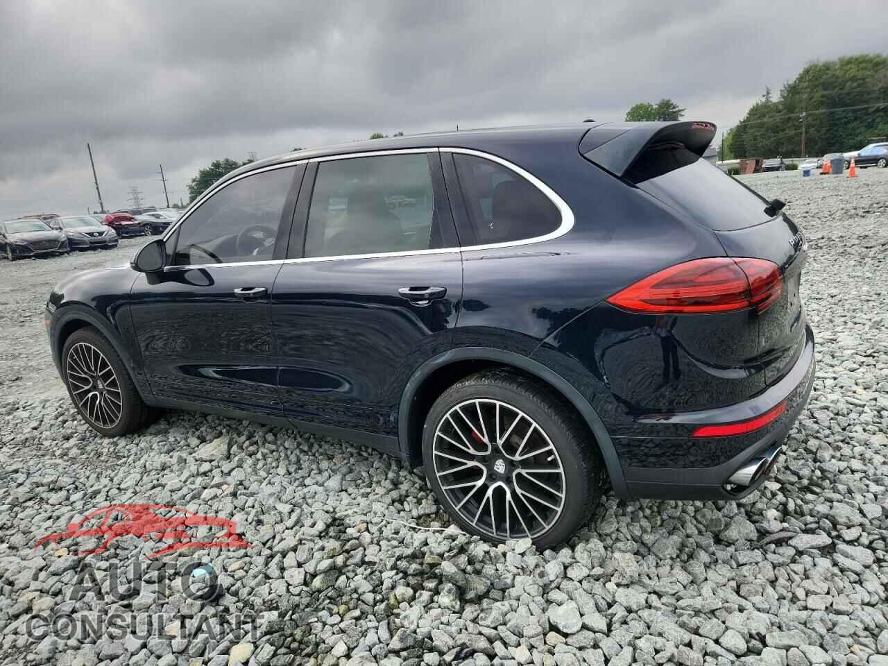 PORSCHE CAYENNE 2016 - WP1AA2A26GKA11241