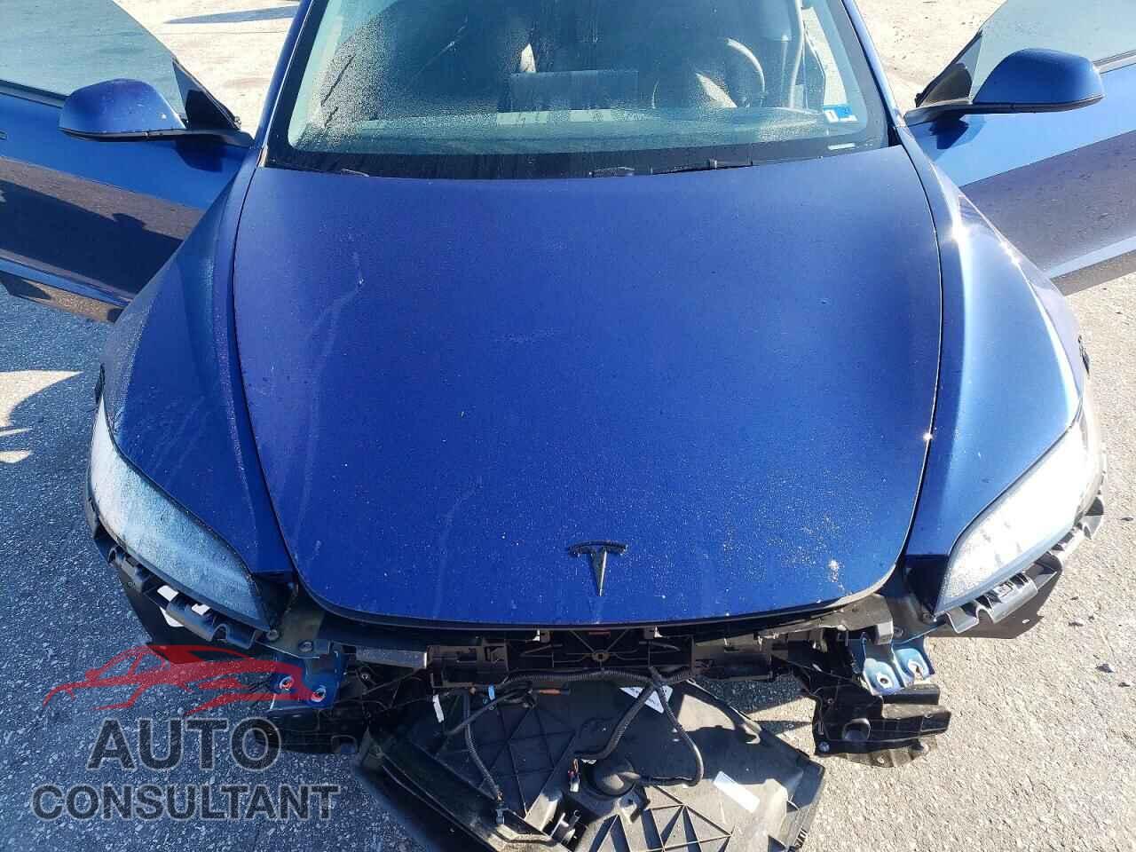 TESLA MODEL 3 2026 - 5YJ3E1EA0TF140917