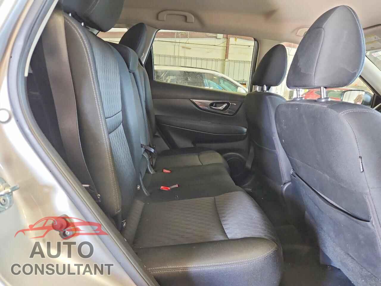 NISSAN ROGUE 2018 - KNMAT2MT2JP588830