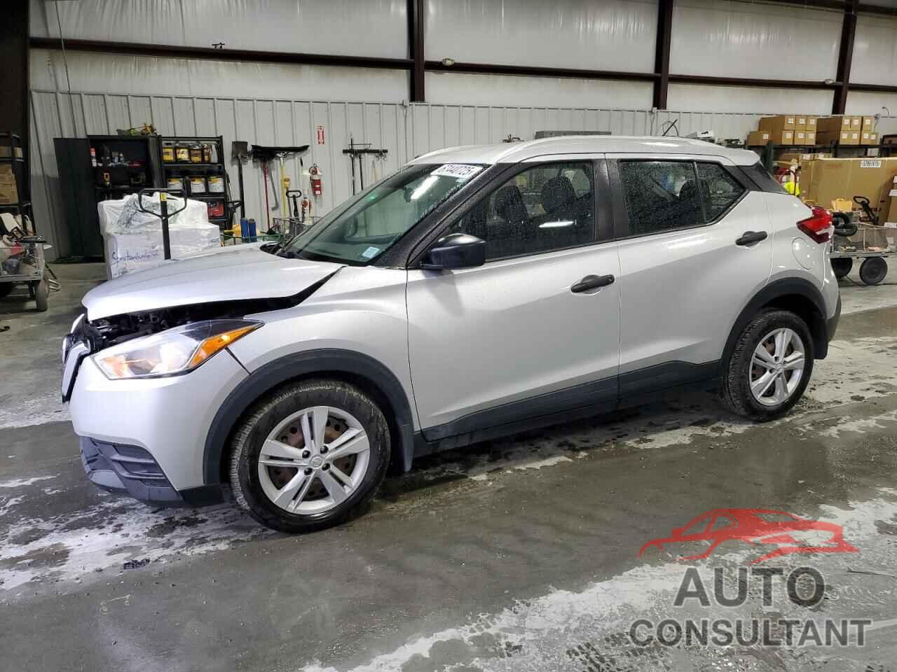 NISSAN KICKS 2018 - 3N1CP5CUXJL532755