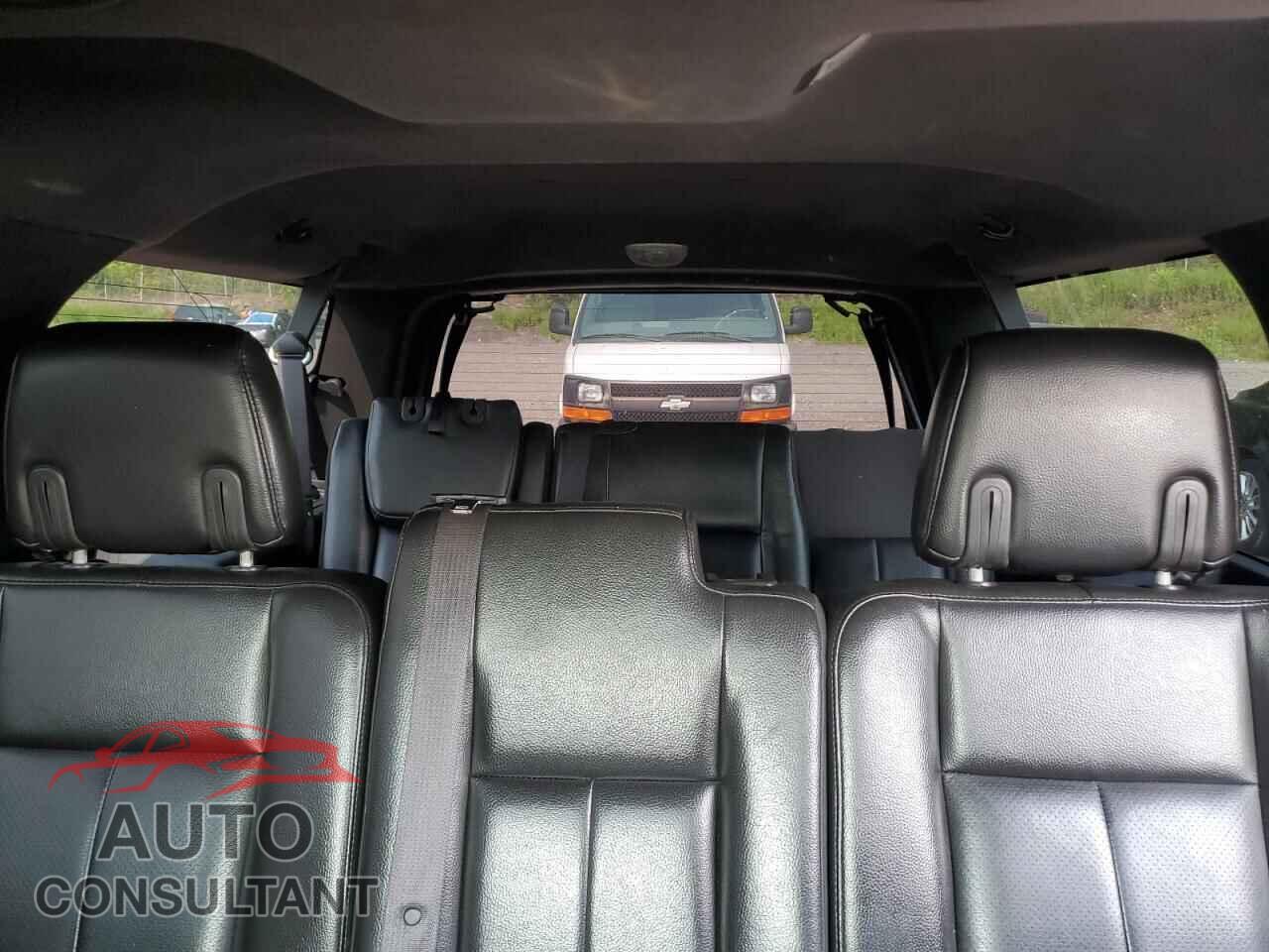 FORD EXPEDITION 2010 - 1FMJK2A54AEB03510